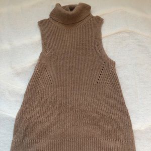 Camel turtle neck tank